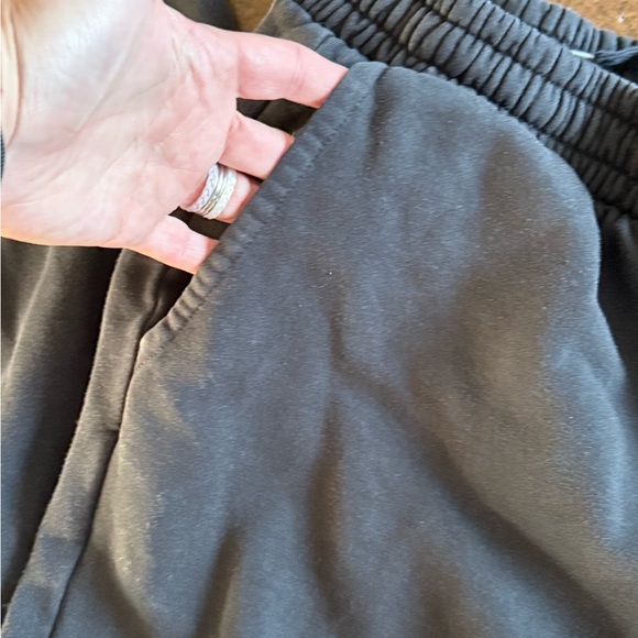 Men’s Black Puma Joggers, Size XL - Picture 3 of 7